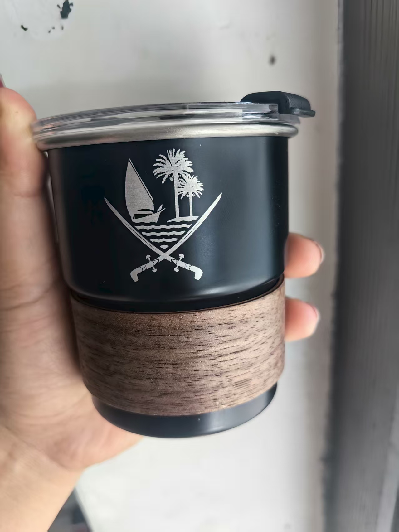nowy kubek do kawy z logo. Dos – Coffee Tea Name recenzja i cena