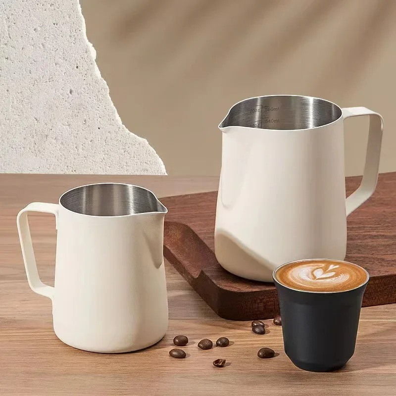 Dzbanek do spieniania mleka do – Barista Milk Jug recenzja i cena